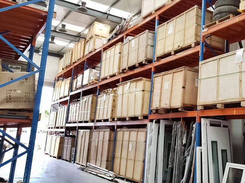 深圳市重型倉(cāng)庫(kù)貨架廠家-兄弟貨架