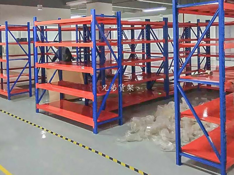 輕型貨架特點,輕型貨架的優勢在哪里